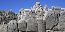 30,000 years old writing in Sacsayhuamán