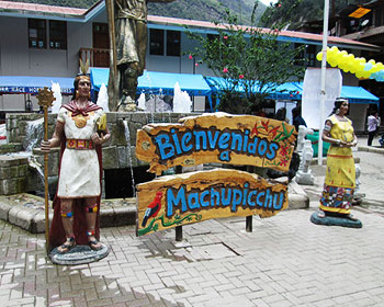 Machu Picchu What to do in Aguas Calientes?
