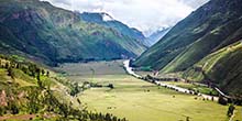 Why shouldn’t you miss the Sacred Valley when visiting Machu Picchu?