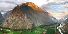 How much time is necessary to visit the Sacred Valley of the Incas?