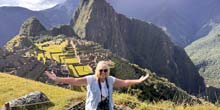 How to get from Lima to Cusco to visit Machu Picchu in 2025?