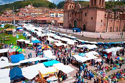 The Santurantikuy: The Christmas Fair of Cusco